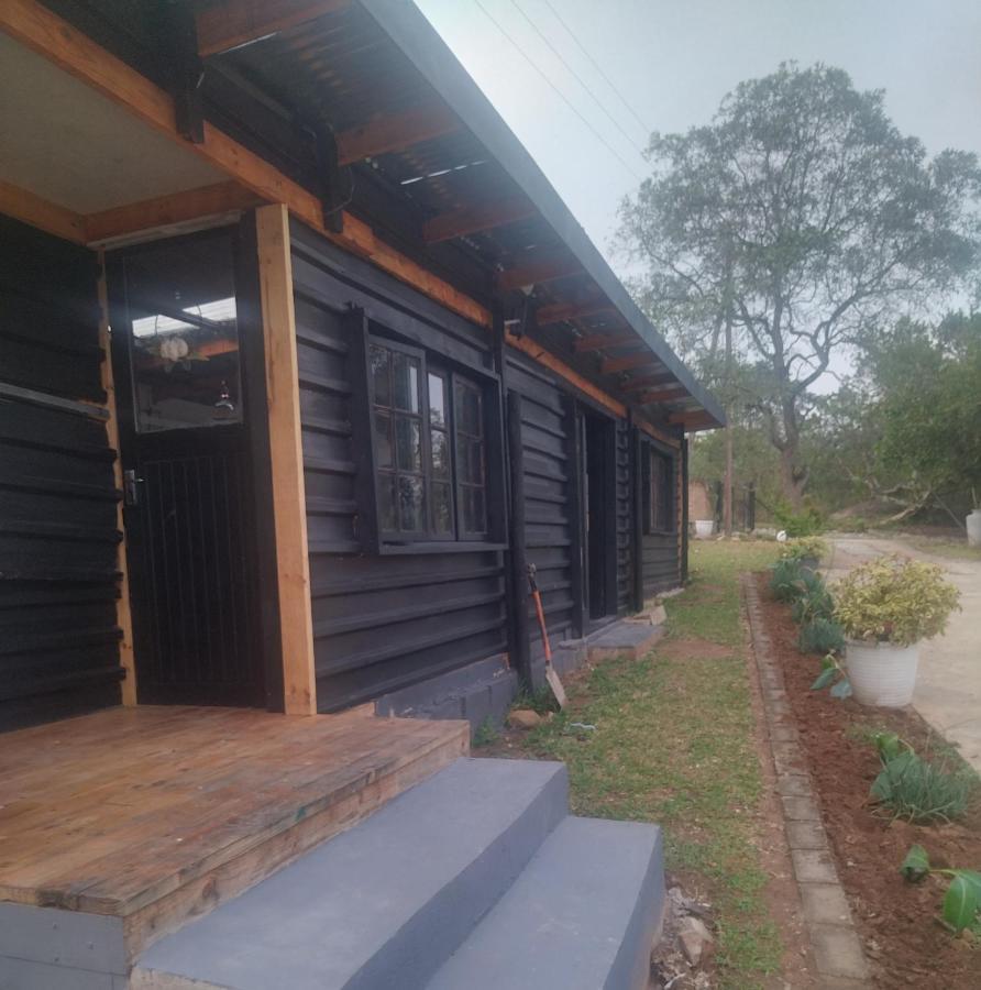 Homesweethome: Cozy Tiny Mbombela